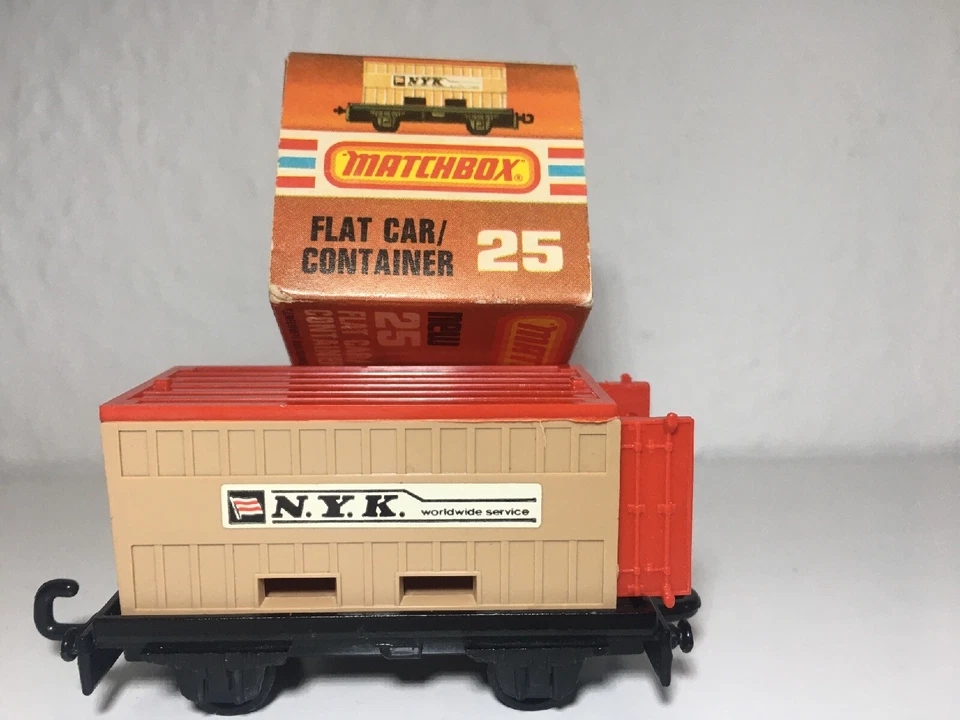 Matchbox Eisenbahn Railway Train Zug Nr.25 flat car & container Anhänger OVP - Bild 3 von 4