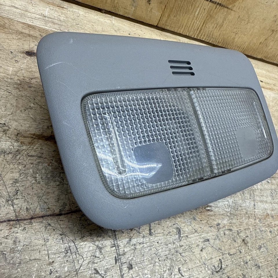 2008 2009 2010 2011 Scion Xb Toyota Yaris Corolla OEM interior dome light grey Foto 2 de 4