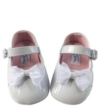 Baby Deer Infant Girl White Patent Crib Shoes Bows Size 2 NEW 3-6 Months