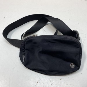 Lululemon Black Everywhere Belt Bag 1L Adjustable Strap Fanny Pack