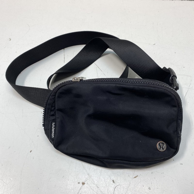 Lululemon Black Everywhere Belt Bag 1L Adjustable Strap Fanny Pack