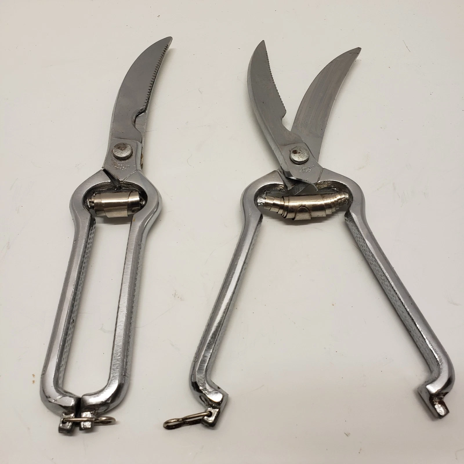 Rare Chrome MFG - MADE IN Italy Stainless Steel Poultry Meat Shears 10" Scissor
Opens in a new windo