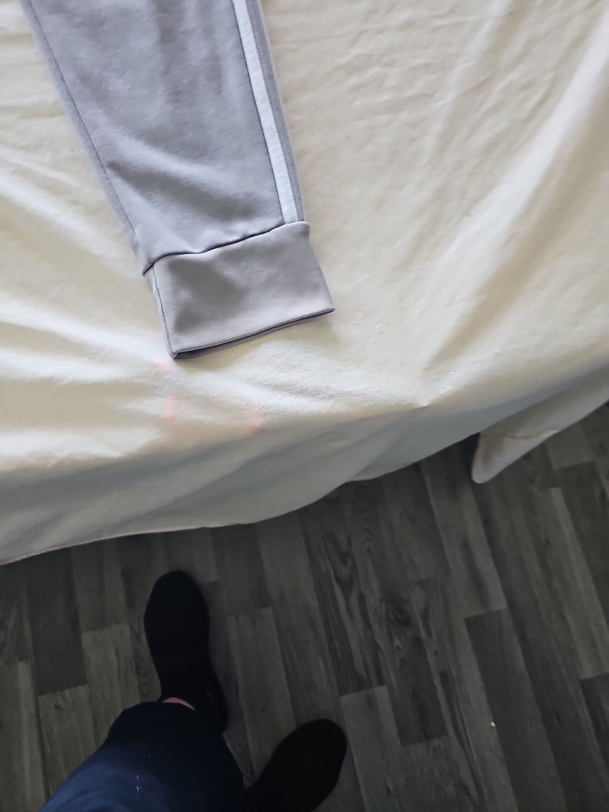 Adidas Originals Grey Trefoil Slim Fit Joggers Sweatpants  326 image 4