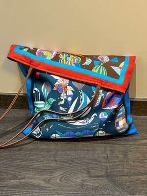 Jeelow 'Duet' Silk Art Tote | 16mm Silk Twill Luxury Shoulder Bag