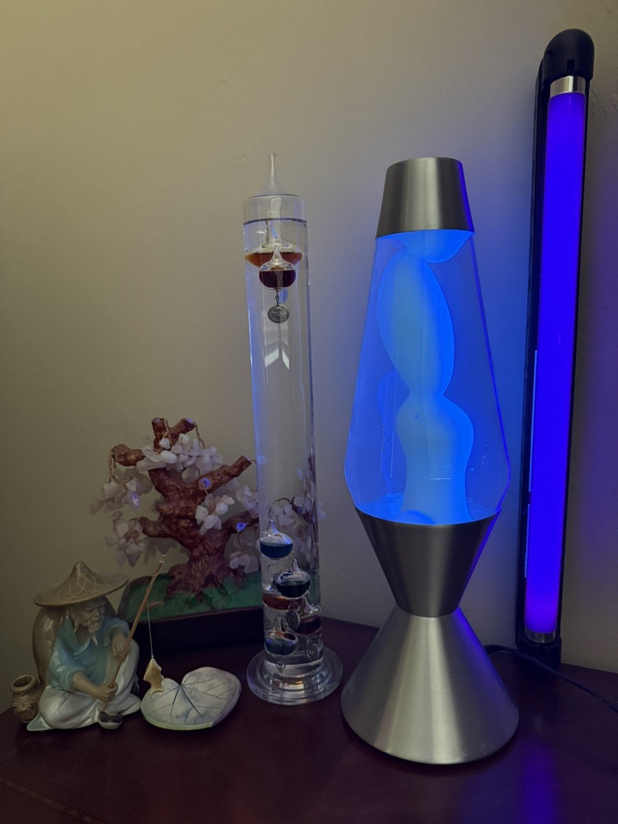 Lava Lite Lamp Vintage RARE White & Clear Nuclear Reactor Blue