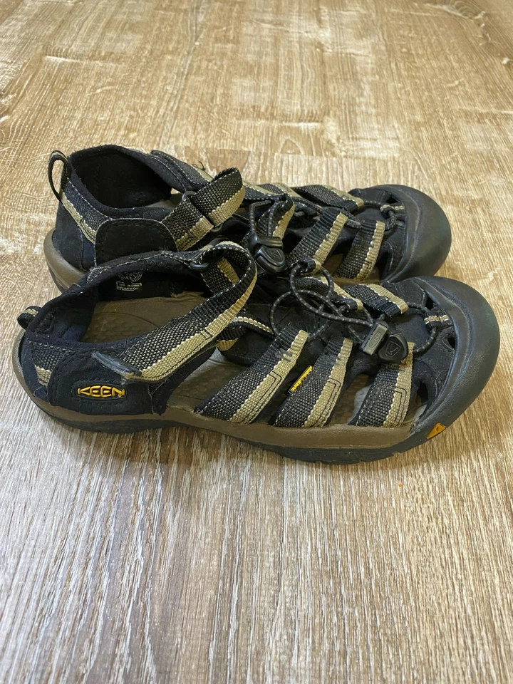 Keen Jóvenes Niños Talla 6 Sandalias Impermeables Senderismo Aire Libre Zapato Verde Oliva Marrón Foto 3 de 4