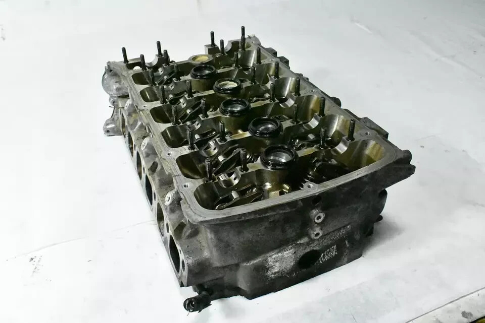 03-12 Bentley Continental Flying Spur 6.0L W12 Left Engine Head Cylinder OEM