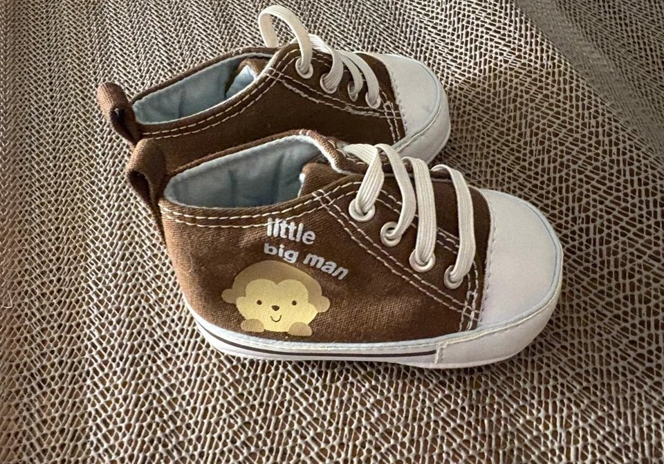 Zapatos Infantiles Marrón Lona “Little Big Man” Estampado Mono – Talla 4, Usados Foto 3 de 4
