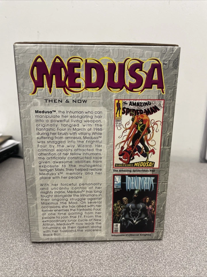 NEW Marvel Bowen Designs/Marvel Universe "Medusa" mini-bust - Image 3 of 4