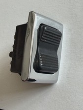 Mercedes R107 C107, W111 W116 oder Andere, Fensterheberschalter Chromrand