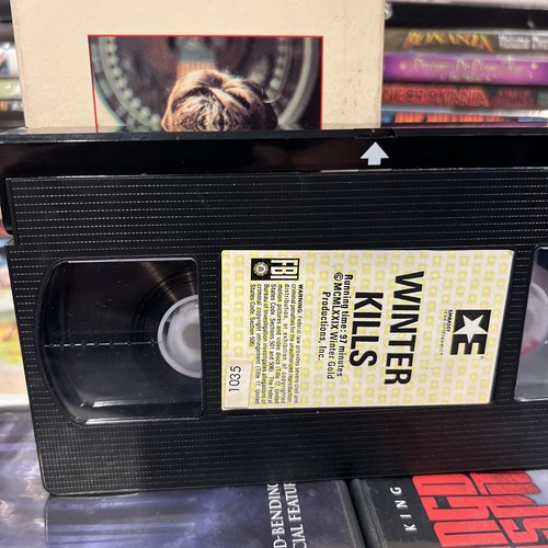 Winter Kills 1979 VHS Nice Rental Jeff Bridges John Huston Black Comedy Thriller - Picture 10 of 15