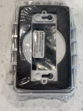 Hubbell TayMac MM110W 1-Gang Rectangle Plastic Weatherproof Electrical Box Cover