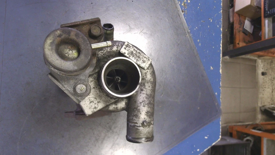 Turbo 2328850 4917306501 8971852418 Opel Corsa 1.7 DI 16V 48 KW 65 PS 222982 Km - Bild 3 von 4