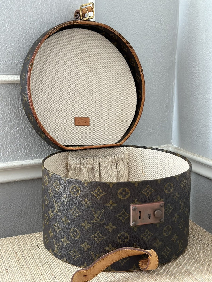 Louis Vuitton Boite Chapeaux 30 Hat Box Monogram Canvas Suitcase