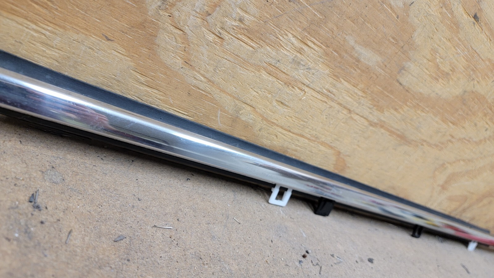 2011 2017 Honda Odyssey Front Door Right Window Glass Trim Molding