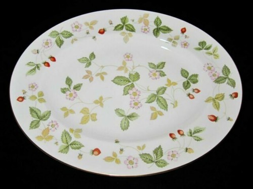Wedgwood Wild Strawberry R 4406 2-Piece Plate Set From Japan | eBay