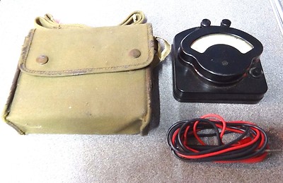 Sangamo Weston 0/100V & 0/5V DC Bakelit Voltmeter im Koffer Modell S61
