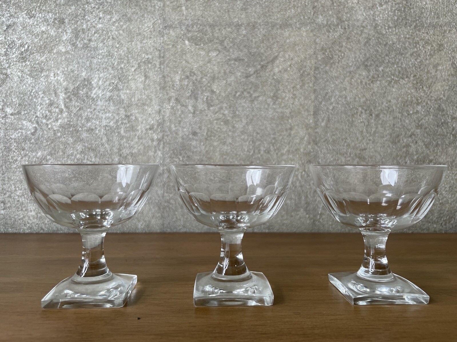 3x Vaso de Chupito Copa de Licor Rectangular Pie Arte Deco Antiguo Kosta Boda ?