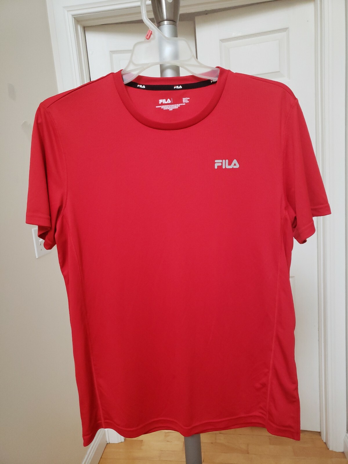 T shirt uomo FILA taglia M logo abbigliamento sportivo sportivo maglietta rossa NUOVA