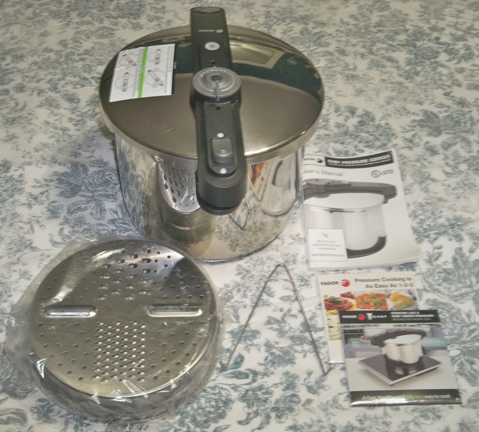 Fagor Chef Series 9.3L Pressure Cooker Pot + Manual + Steamer Basket - USED ONCE