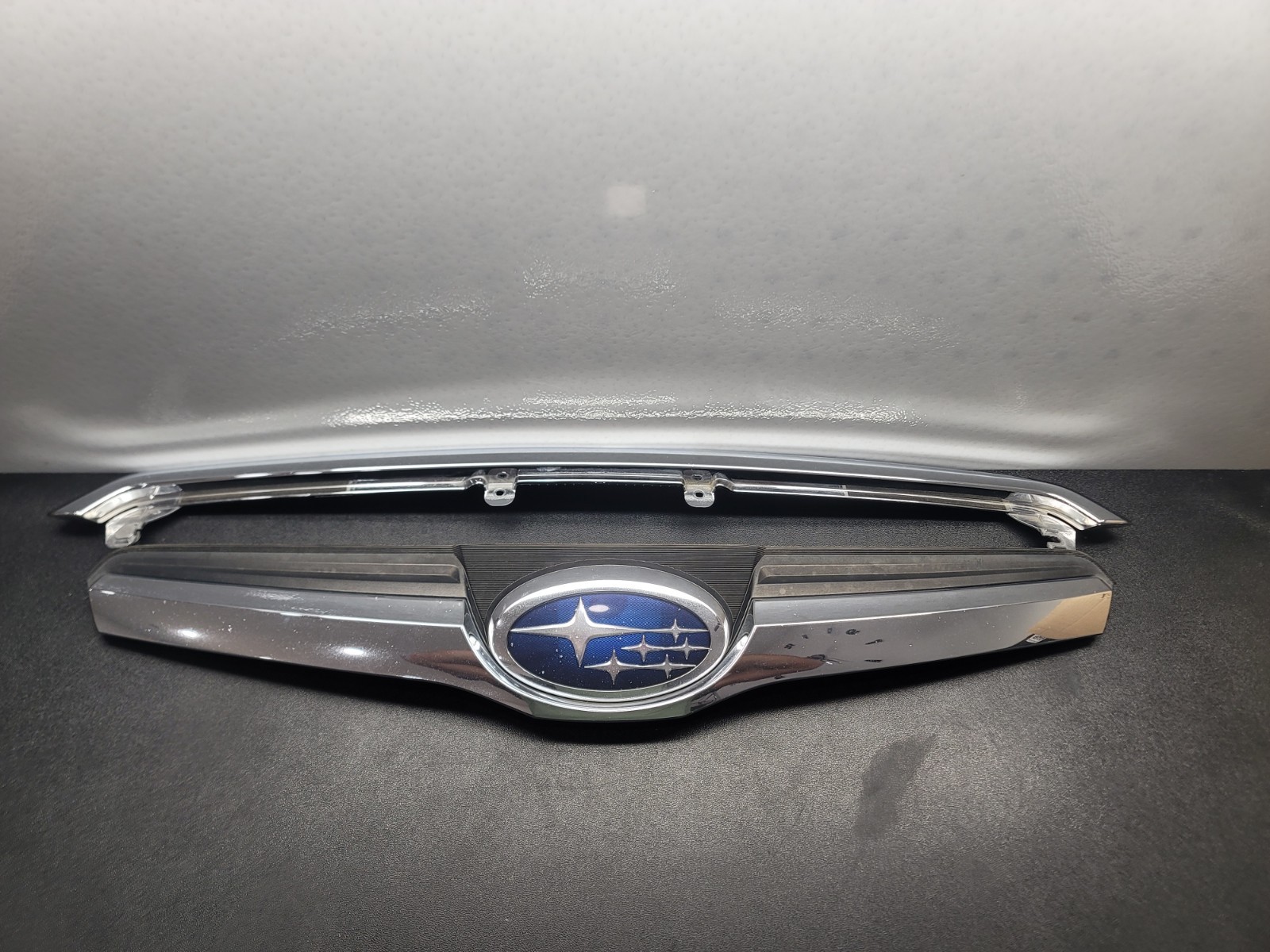 Grille SUBARU FORESTER 14 15 16 Front Upper Grill And Hood Molding Oem