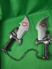 GOD OF WAR BLADES OF CHAOS KRATOS METAL COSPLAY TWIN BLADES REPLICA COLLECTIBLE