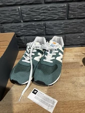 New Kids New Balance 574 Size 6 Green GC574VPG