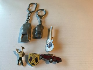 Vintage Car key rings And Vintage Pin / Badges Hard Rock Cafe/ car related