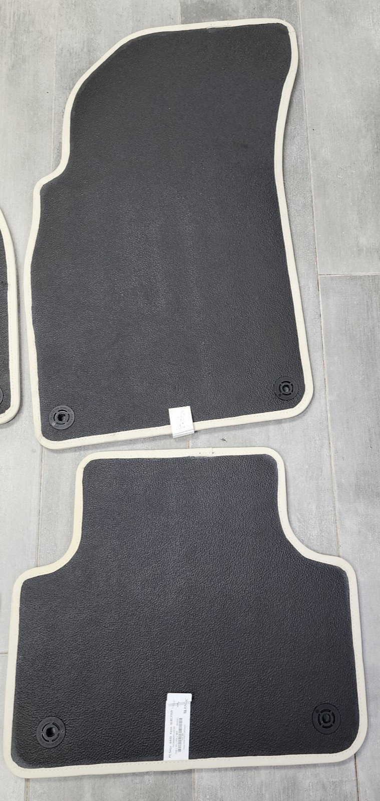 2015-2020 BENTLEY BENTAYGA  INTERIOR FLOOR CARPET MATS SET 01817919 36B 863 011