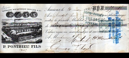 Lot d'accessoires de chasse, Vente aux enchères : Militaria - Armes - Souvenirs historiques