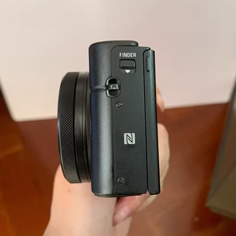 Sony Cyber-shot DSC-RX100M4 RX100 IV 20M 40x Optical Zoom Digital