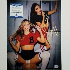 Arianny Celeste Cards and Autographed Memorabilia Guide 13