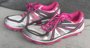 brooks pure cadence 3 women