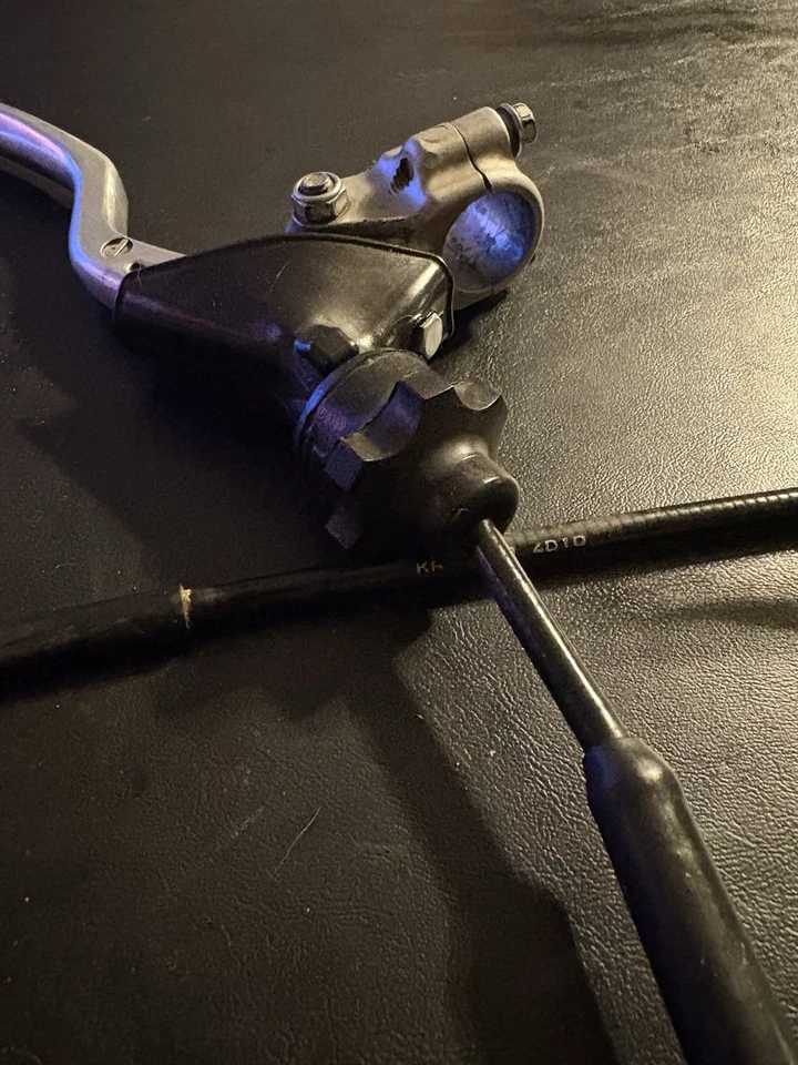 2015 08-17 OEM HONDA CRF250R РЫЧАГ СЦЕПЛЕНИЯ НАСЕЧКА КАБЕЛЬ В СБОРЕ КРЕПЛЕНИЕ - Изображение 4 из 4