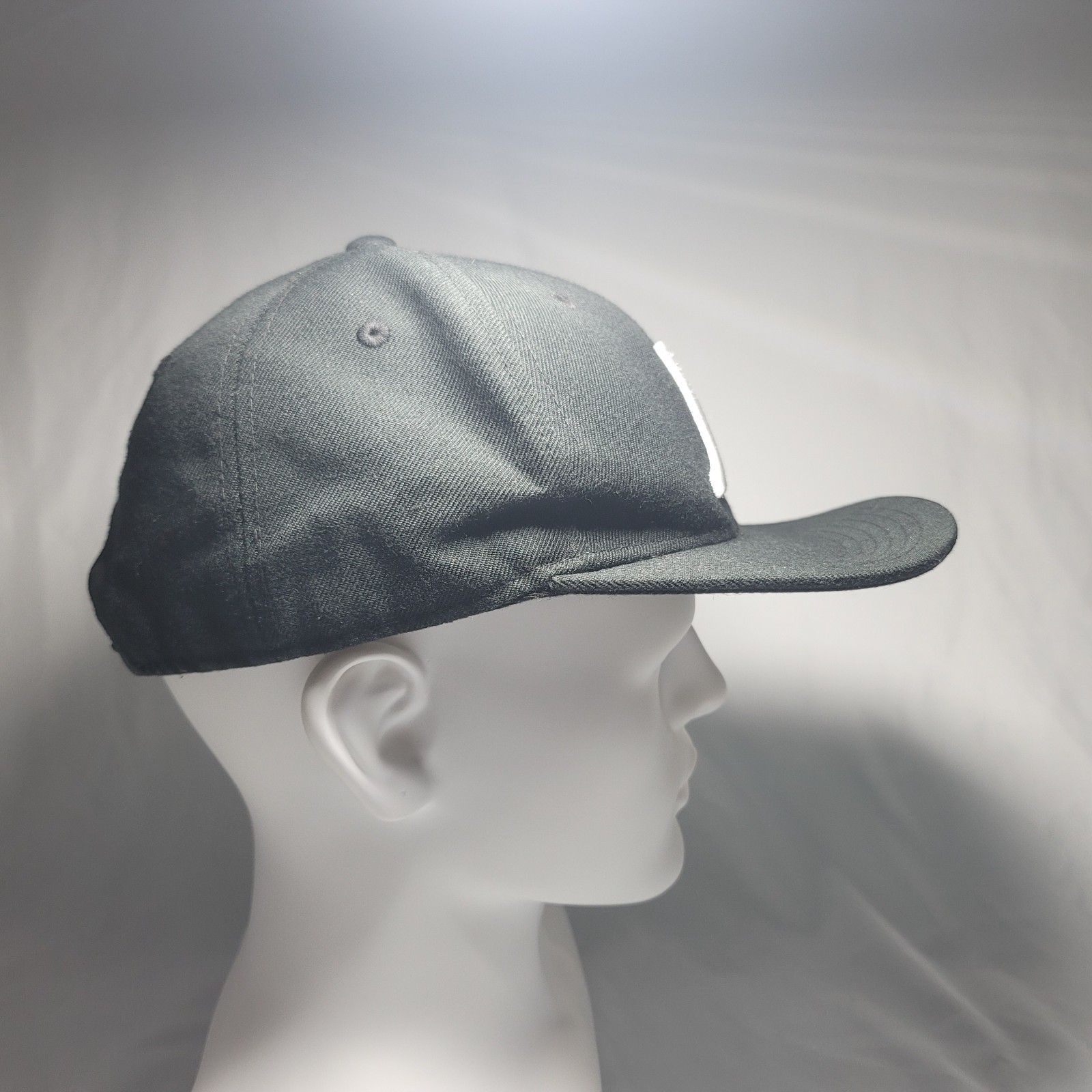 Atari Logo Snapback Hat Black Flat Brim Licensed … - image 7