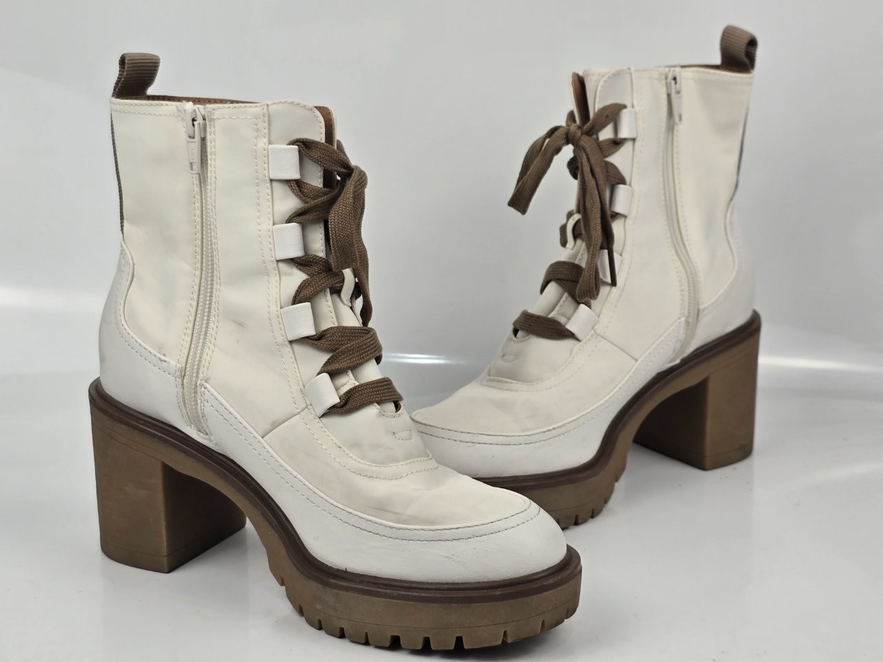Universal Thread Cream Lace Up Platform Ankle Boots Block Heel Women’s Size 8