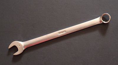 Snap-on 11mm Metric 12 pt. Std. length Combination Wrench OEXM110 1987 Vtg. USA