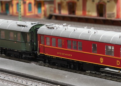 Vagón comedor de tren rápido Märklin 42530 H0 WR4ü(e) DSG Ep. III DB | Zustand: Neu