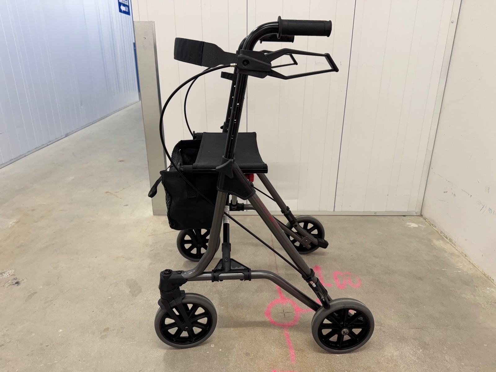DIETZ Taima M Eco Rollator mit Rückengurt Gehhilfe Leichtgewicht faltbar