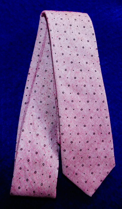 CORBATA DELGADA CON MOTIVO DE PUNTOS ROJOS/MARRONES TODO ALGODÓN PINGÜINO PARA HOMBRE - CORBATAS DE DISEÑO. Foto 2 de 3