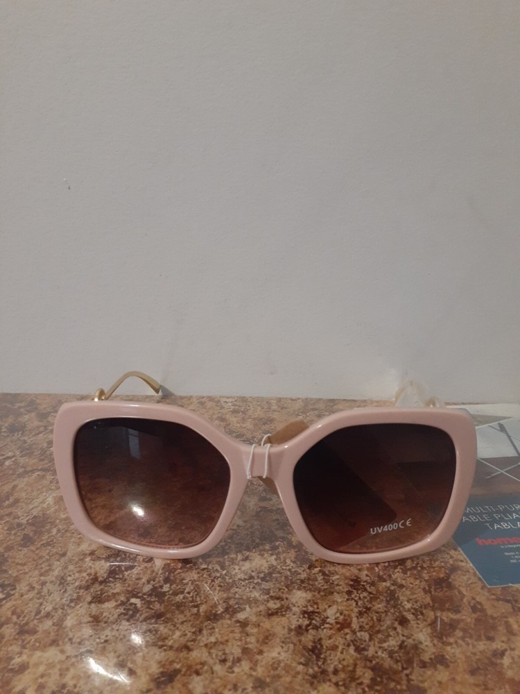Women's oversized Sunglasses Pink W/ Blackish Pink Tint Women's oversized Sunglasses Pink W/ Blackish Pink Tint