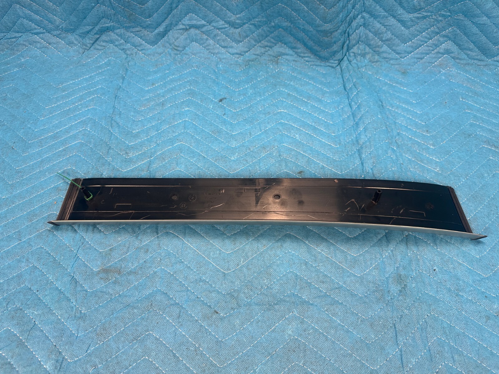Bentley Cont Flying Spur Rear Door Scuff Plate Passenger's Side 2006-2012 OEM