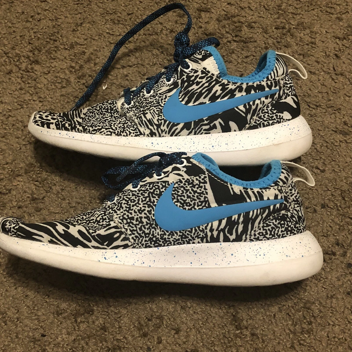 Nike Roshe Two Flyknit Womens Size 5 Teal Tiger Stripe Leopard 897153-992 |