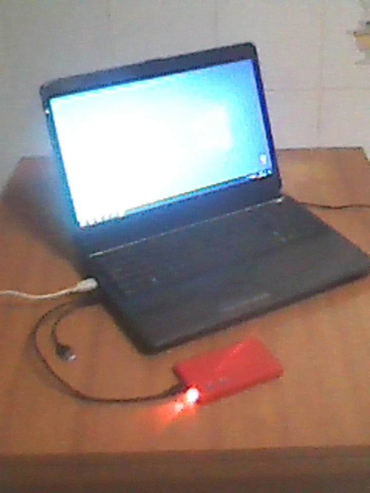 Computer portatile ASUS F50Q Color Grey Screen 15.6" Proc.Intel Core 2 Duo 2 Ghz - Immagine 4 di 4