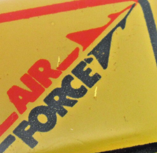 Luftwaffe Pin Vintage gelb Jet Logo Militär Stil rechteckiges Revers - Bild 3 von 7