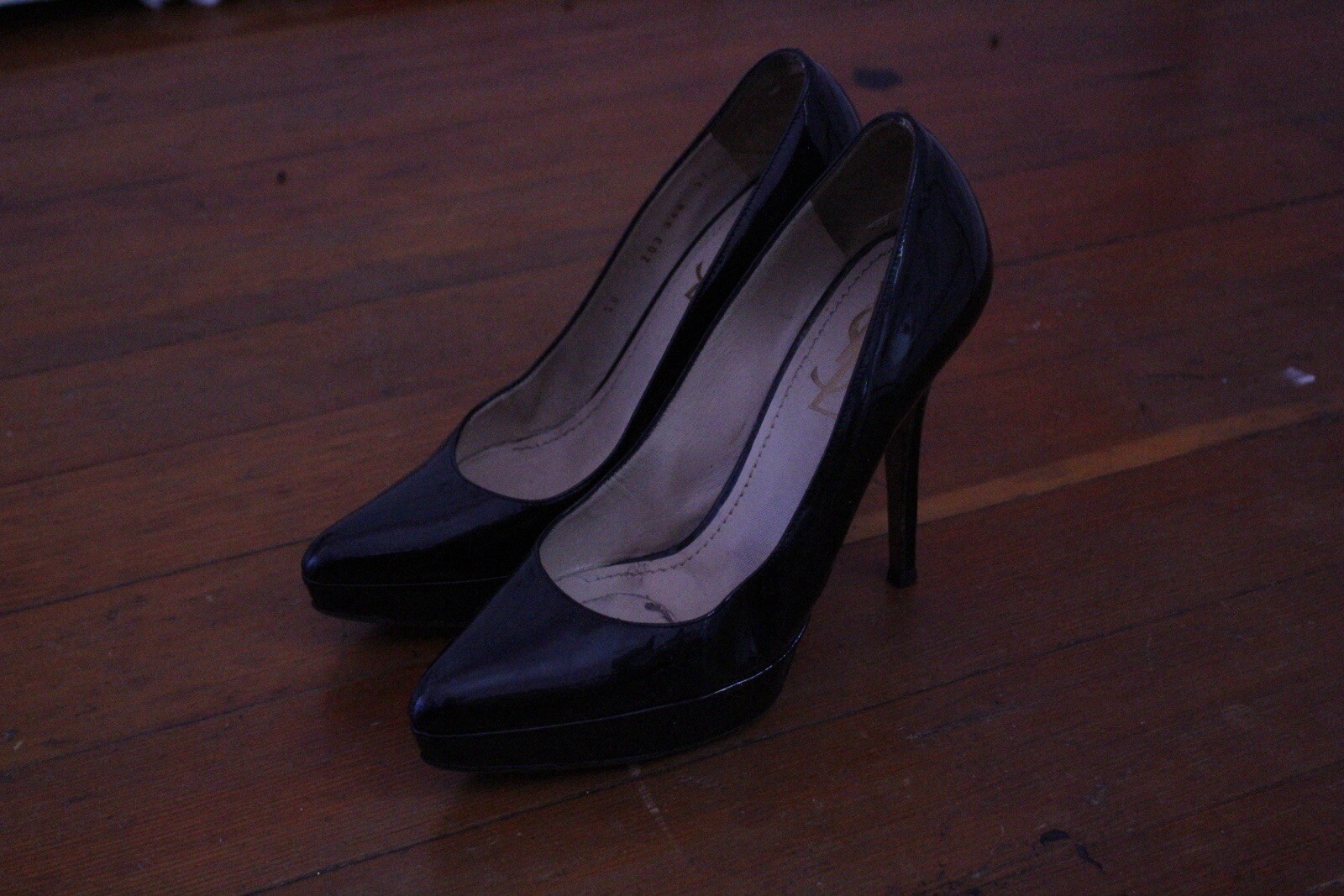 SAINT LAURENT tacchi vintage ysl