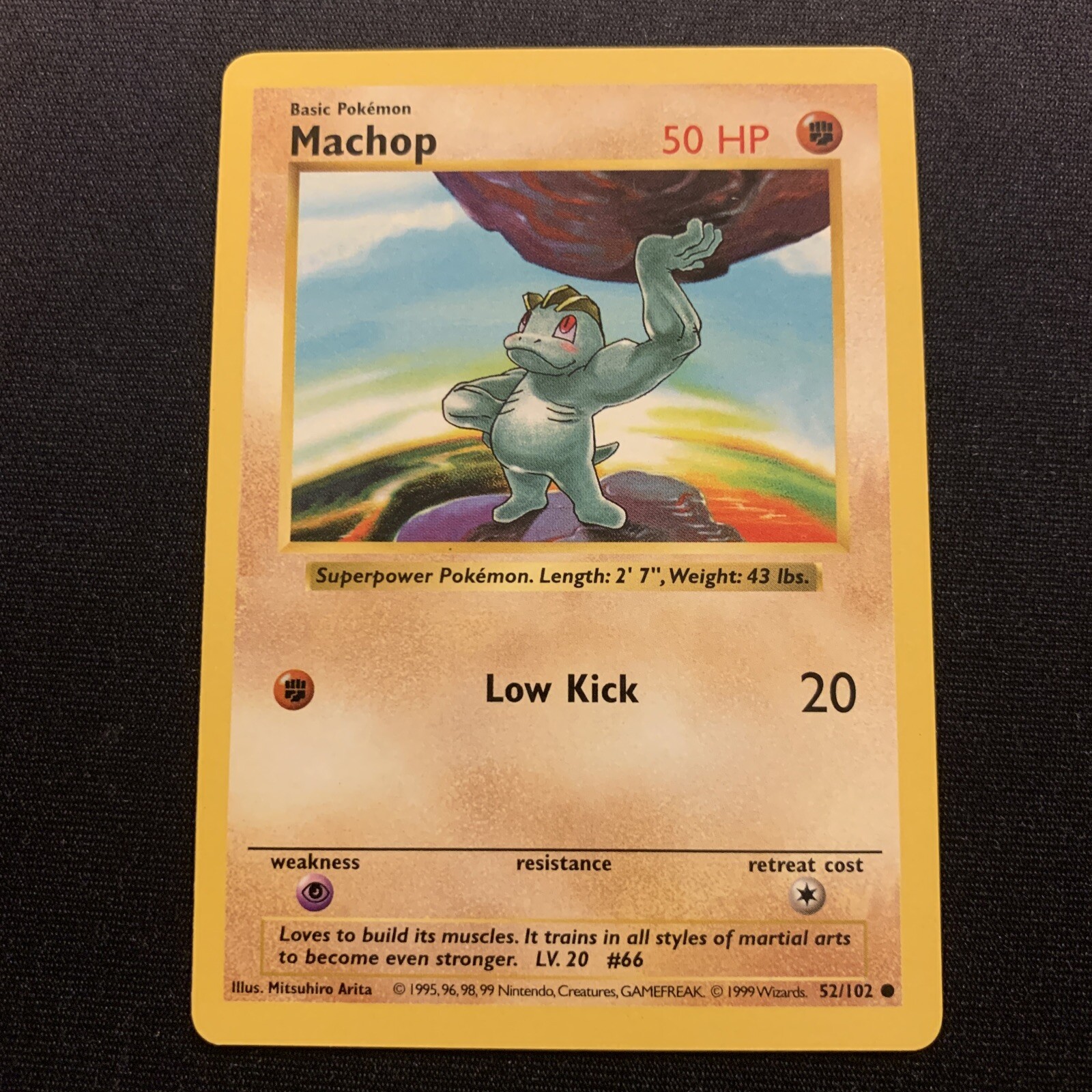 Shadowless Machop 52/102 NM -Vintage Pokemon Card- Base Set (42)