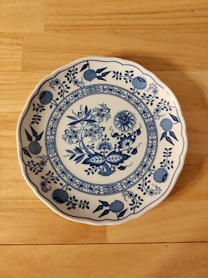 Hutschenreuther one (1) Plate Blue Onion Salad Dessert Bread 7.5'' Germany *MINT*