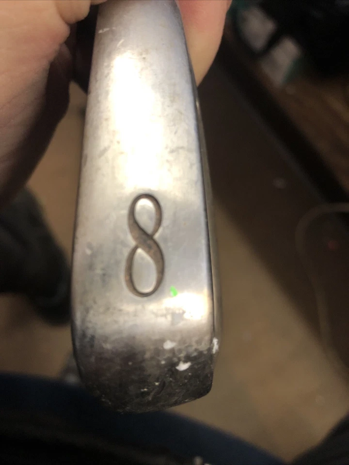 TItleist DCI 981 Gold Classic 8 Iron RH Men's Stiff Steel 36" Good  Grip Nice  - Image 3 of 4