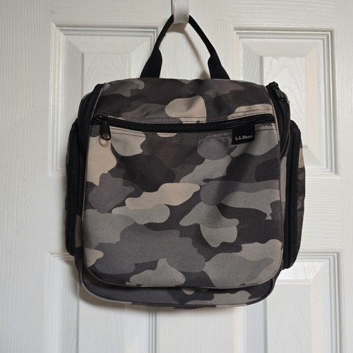 LL Bean Traveler Bag Hanging Medium Toiletry Bag Personal Organizer  Mirror Camo